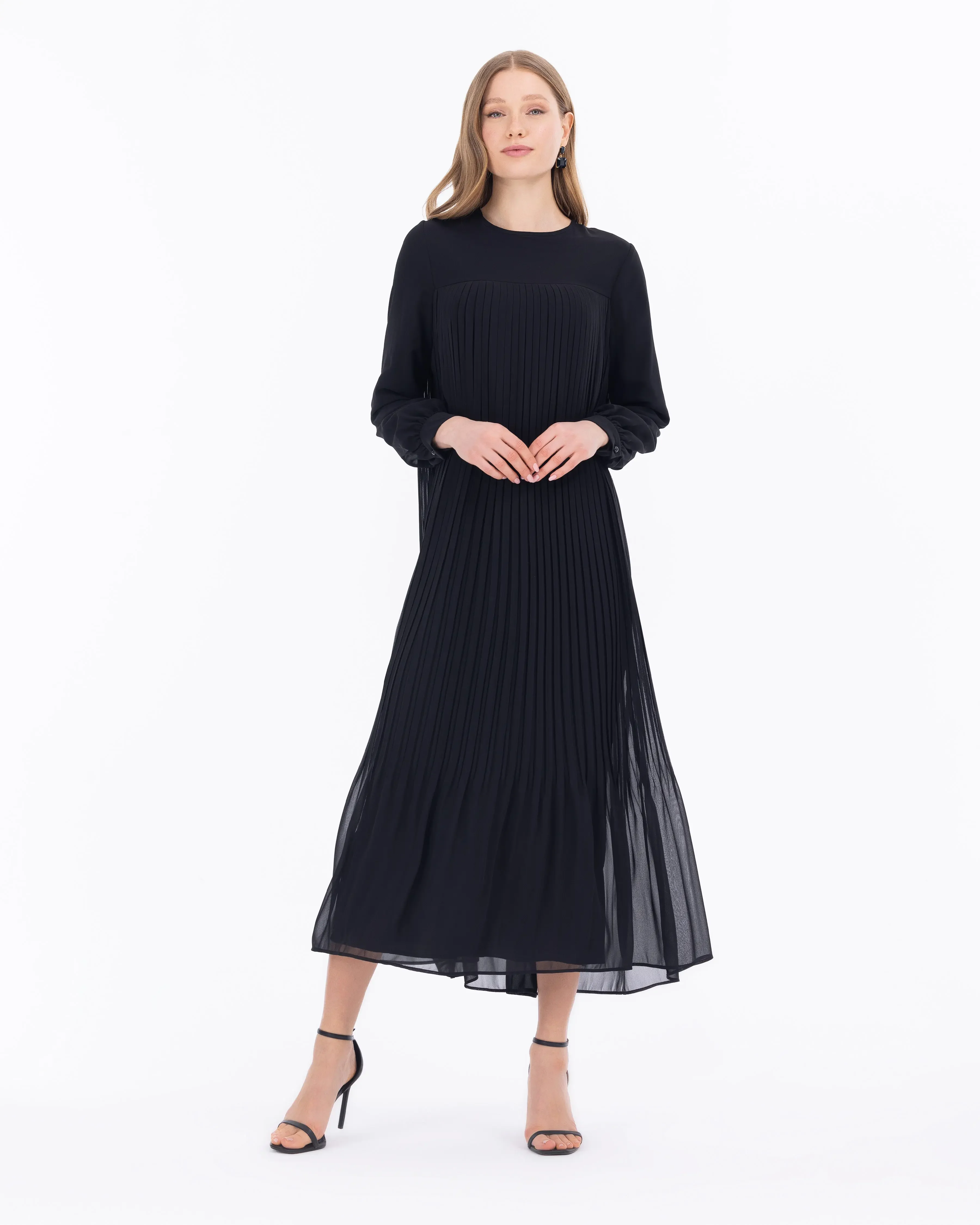 Astarlı Pliseli Şifon Elbise-Siyah - 1