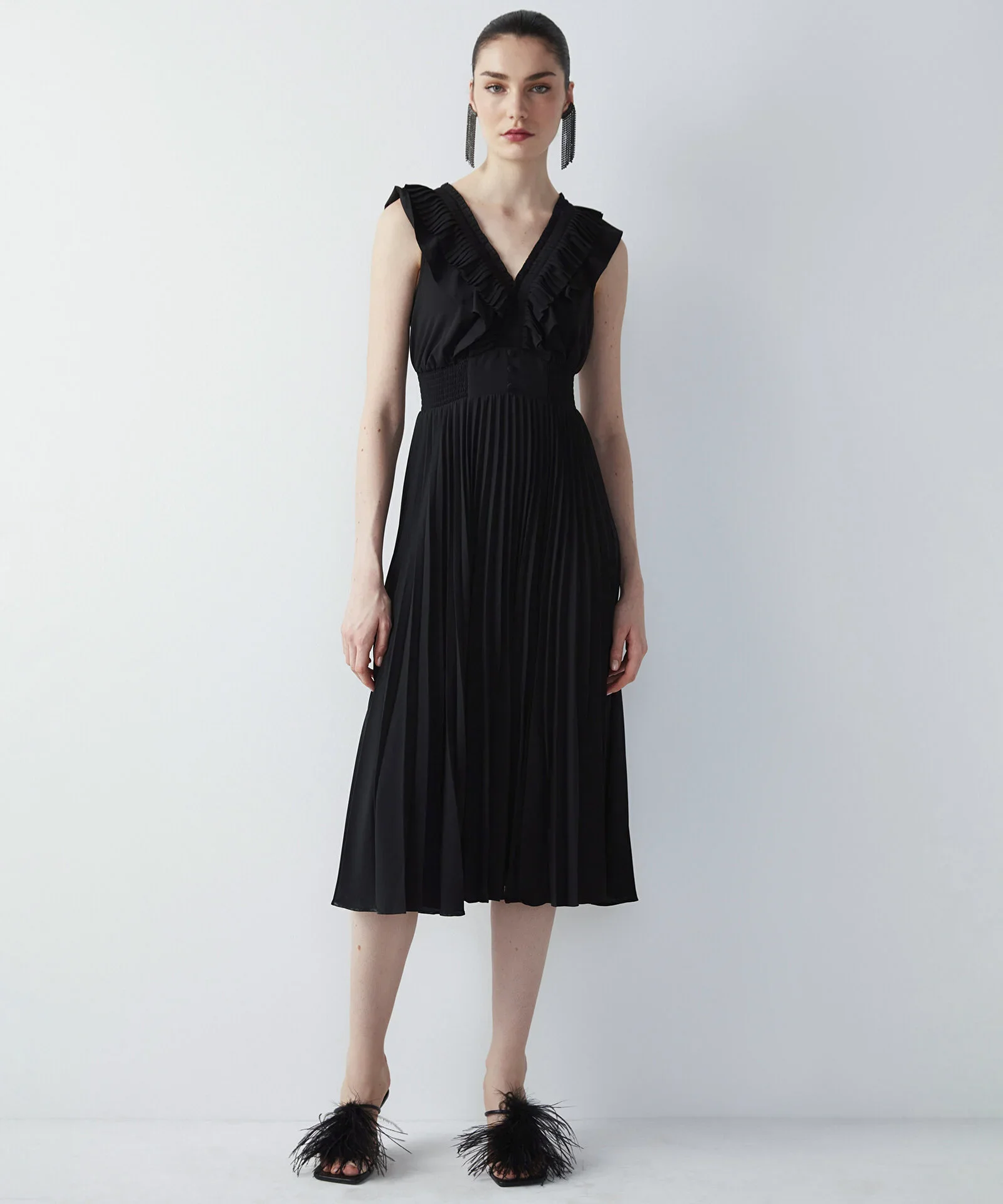 Fırfır Şeritli Pilili Elbise-Siyah - 2