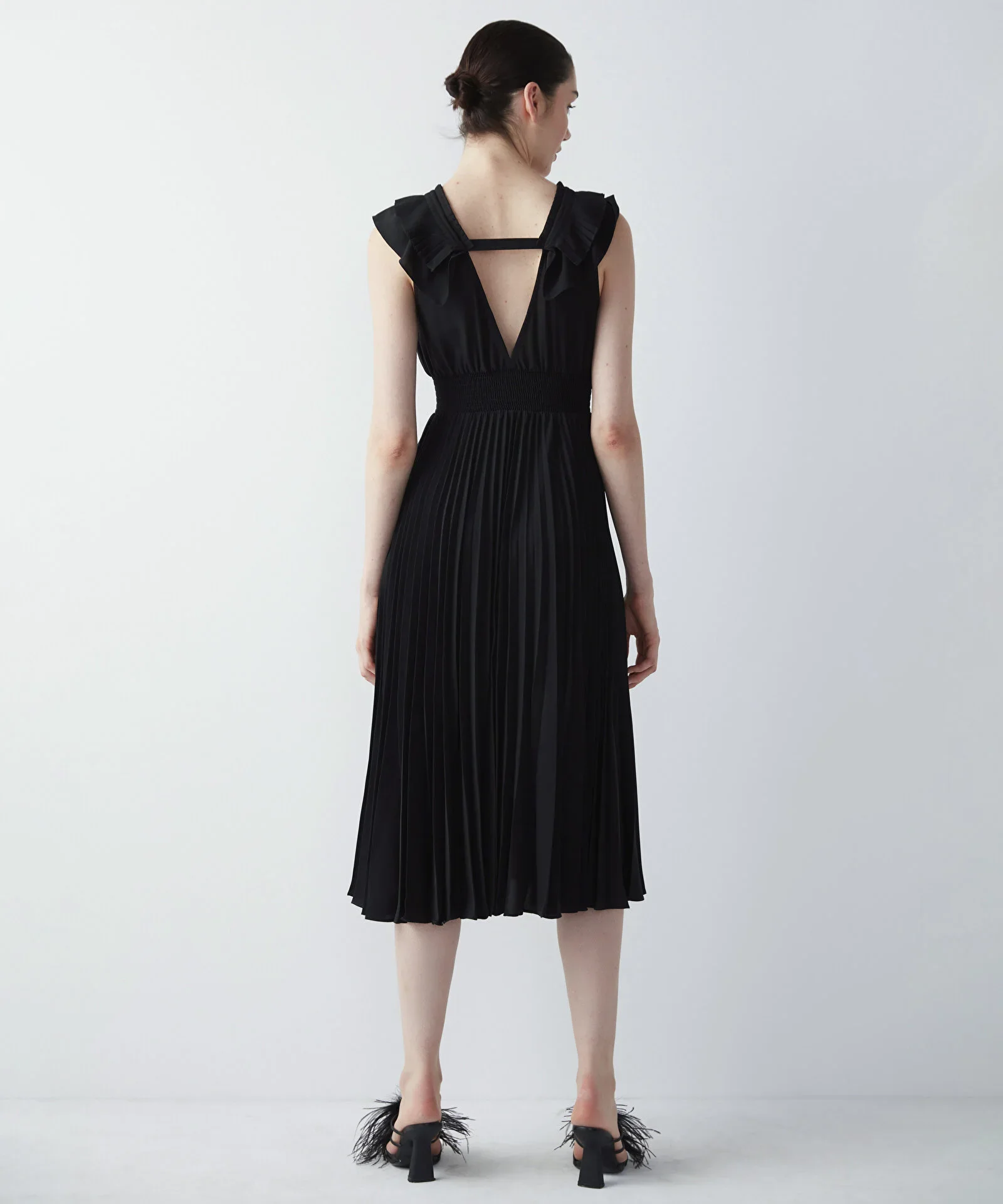 Fırfır Şeritli Pilili Elbise-Siyah - 5