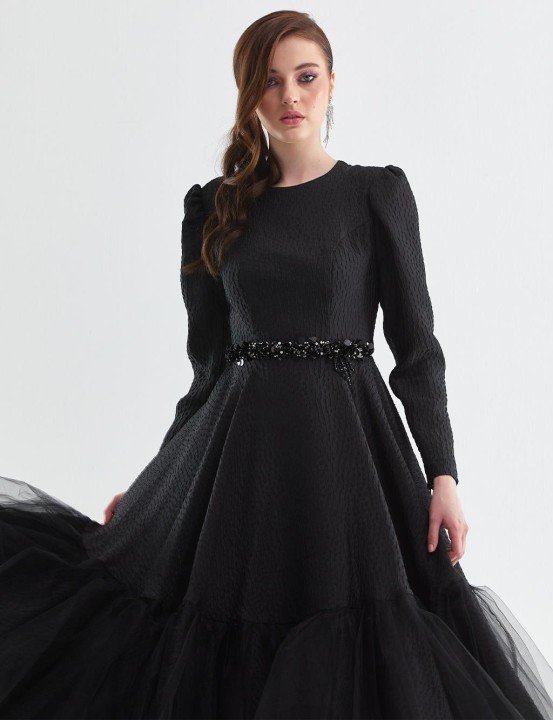 Gofreli Tül Detaylı Elbise-Siyah - 2