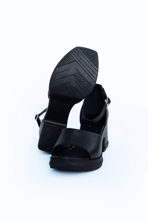 Kadın Topuklu Ayakkabı Z395001-Siyah - 6