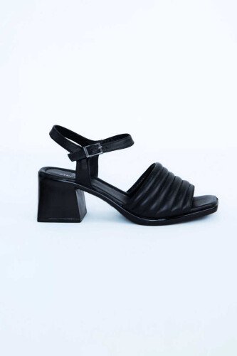 Kadın Topuklu Ayakkabı Z6919006-Siyah - 8
