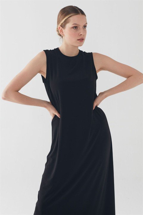 ZÜHRE Basic Sıfır Kollu İçlik Elbise Siyah E-0168 - 2